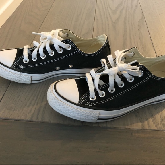 Black Converse All Star in size 6.5 - Picture 2 of 6